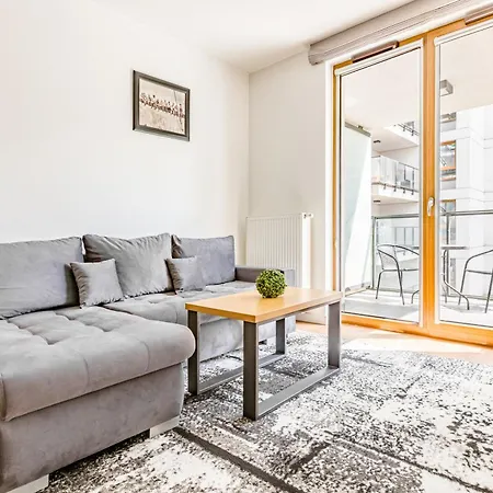 Appartamento Luxury 2 - Metro 450m - Parking - Center Varsavia