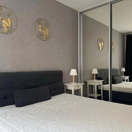 Apartment Luxury 2 - Metro 450m - Parking - Center Warsaw